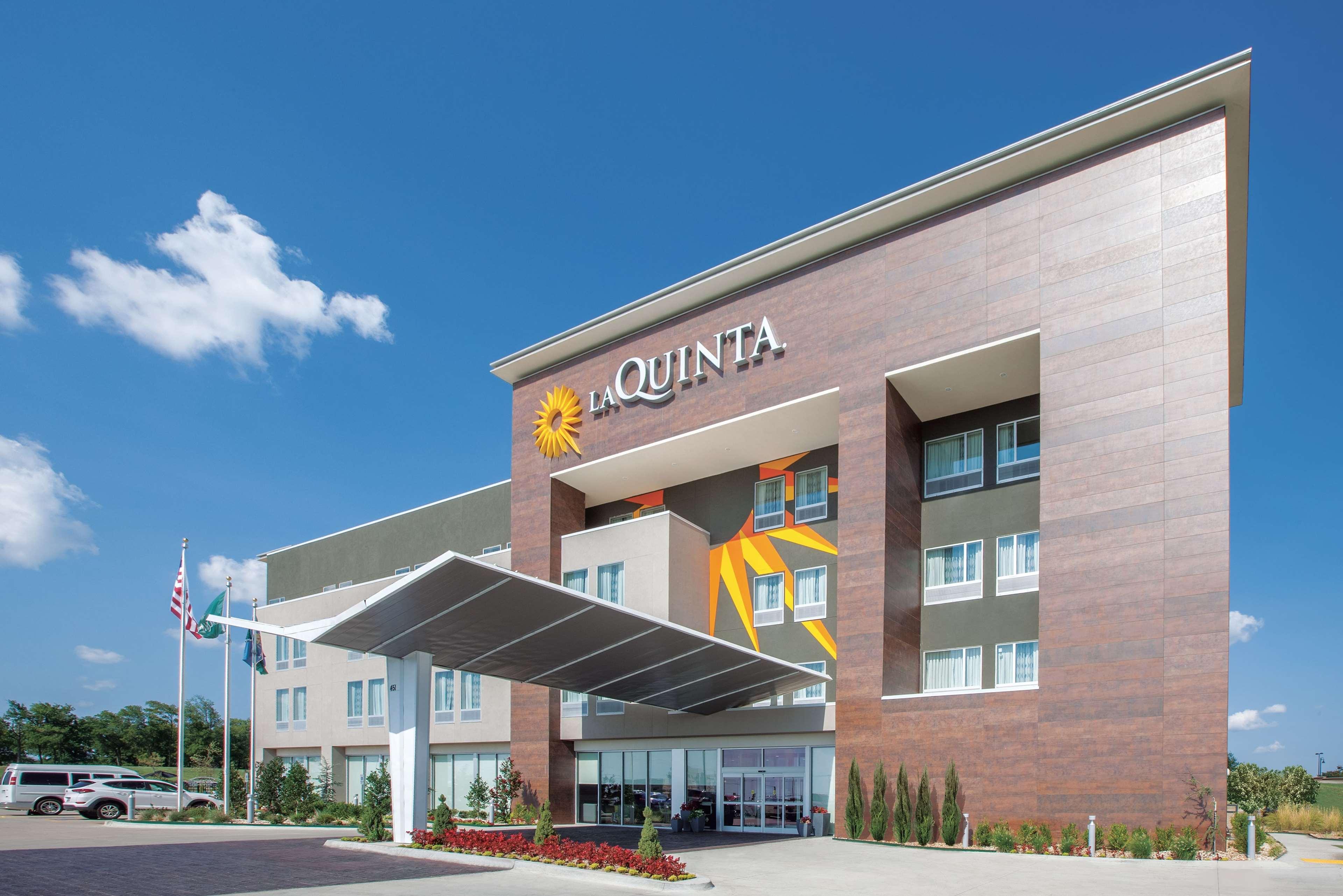 La Quinta By Wyndham Tulsa Broken Arrow Hotel Exterior photo