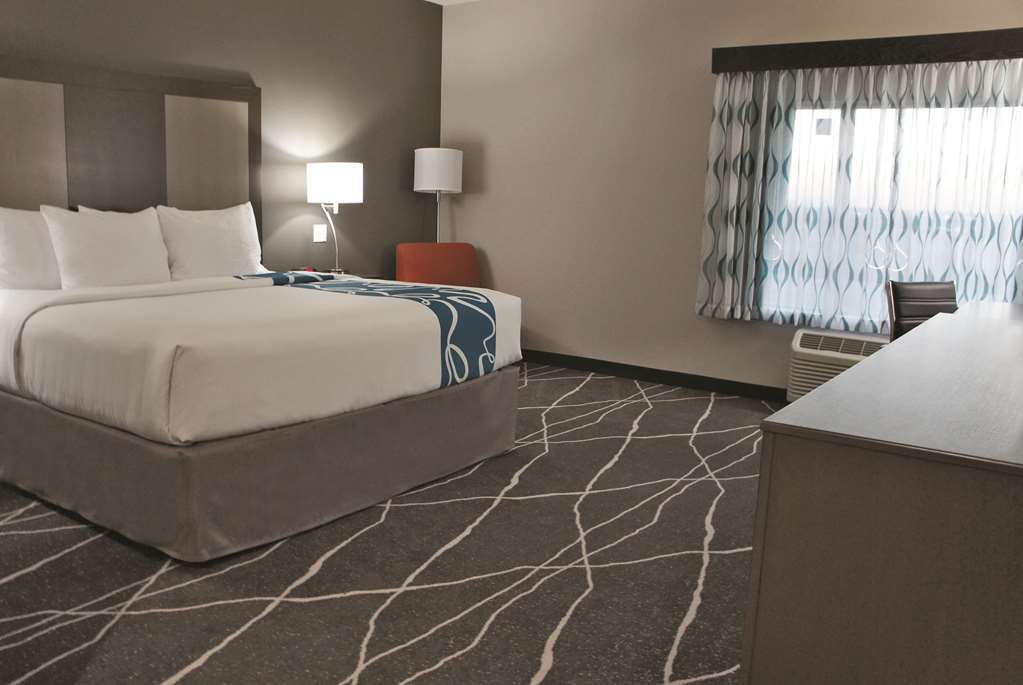 La Quinta By Wyndham Tulsa Broken Arrow Hotel Room photo