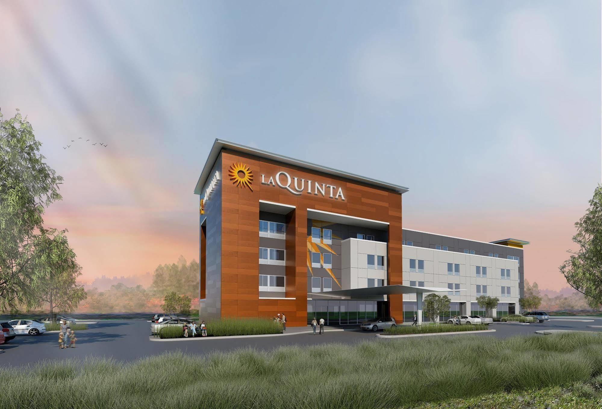 La Quinta By Wyndham Tulsa Broken Arrow Hotel Exterior photo